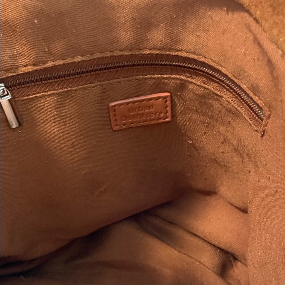 Urban Outfitters Tan Suede Hobo Bag - Picture 3 of 7